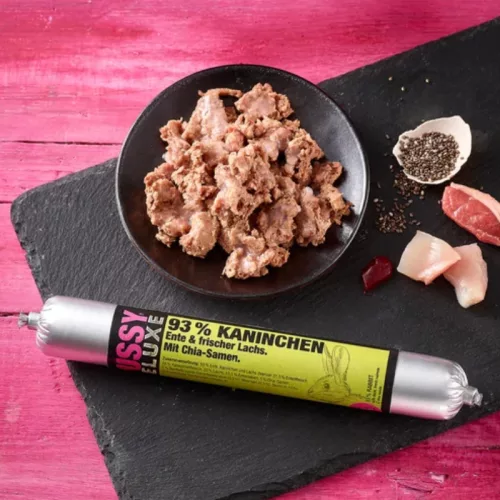 Pussy Deluxe Macskamenü - Nyúl, kacsa és friss lazac, chia maggal 100g / MEATLOVE